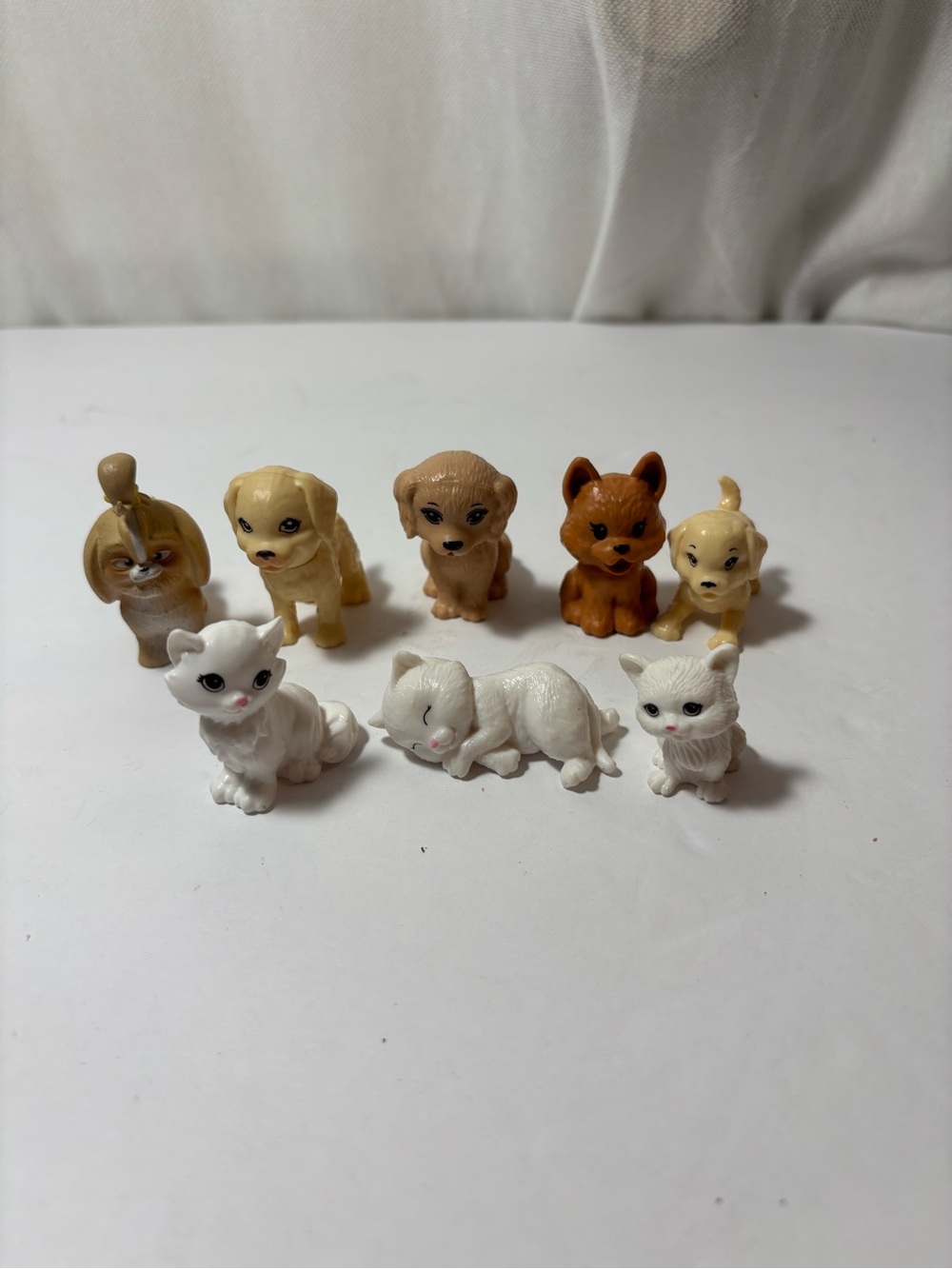 Barbie pet vet Miniature Small Pet Figurine Set cats and dogs 8